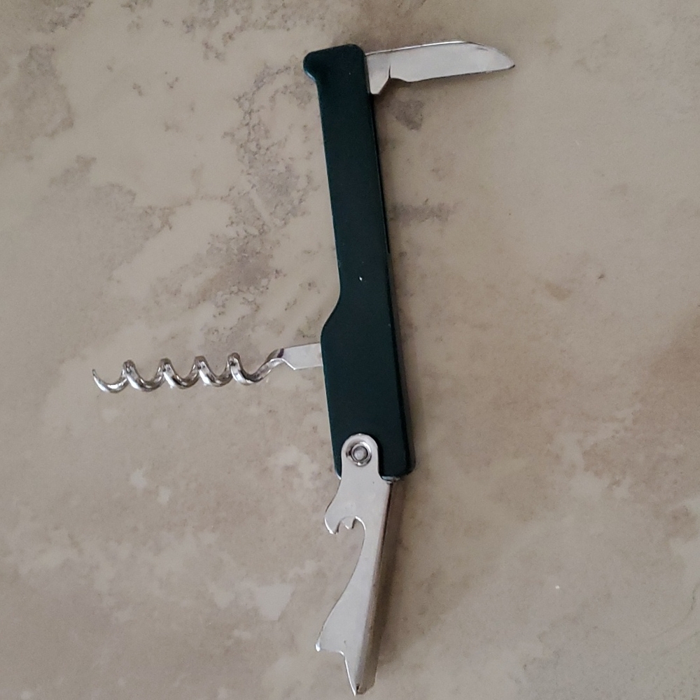 SALE! Wine/Bottle Opener Tool nwot